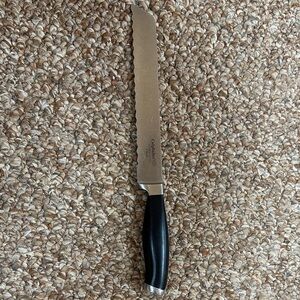 Calphalon 8” Bread Knife with Black Handle